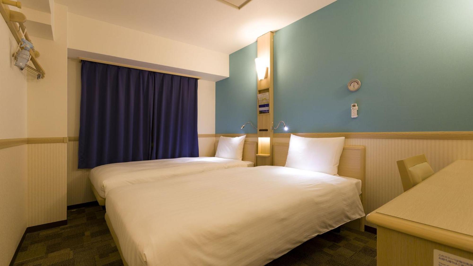 Toyoko Inn Odawara Eki Higashi Guchi Zimmer foto