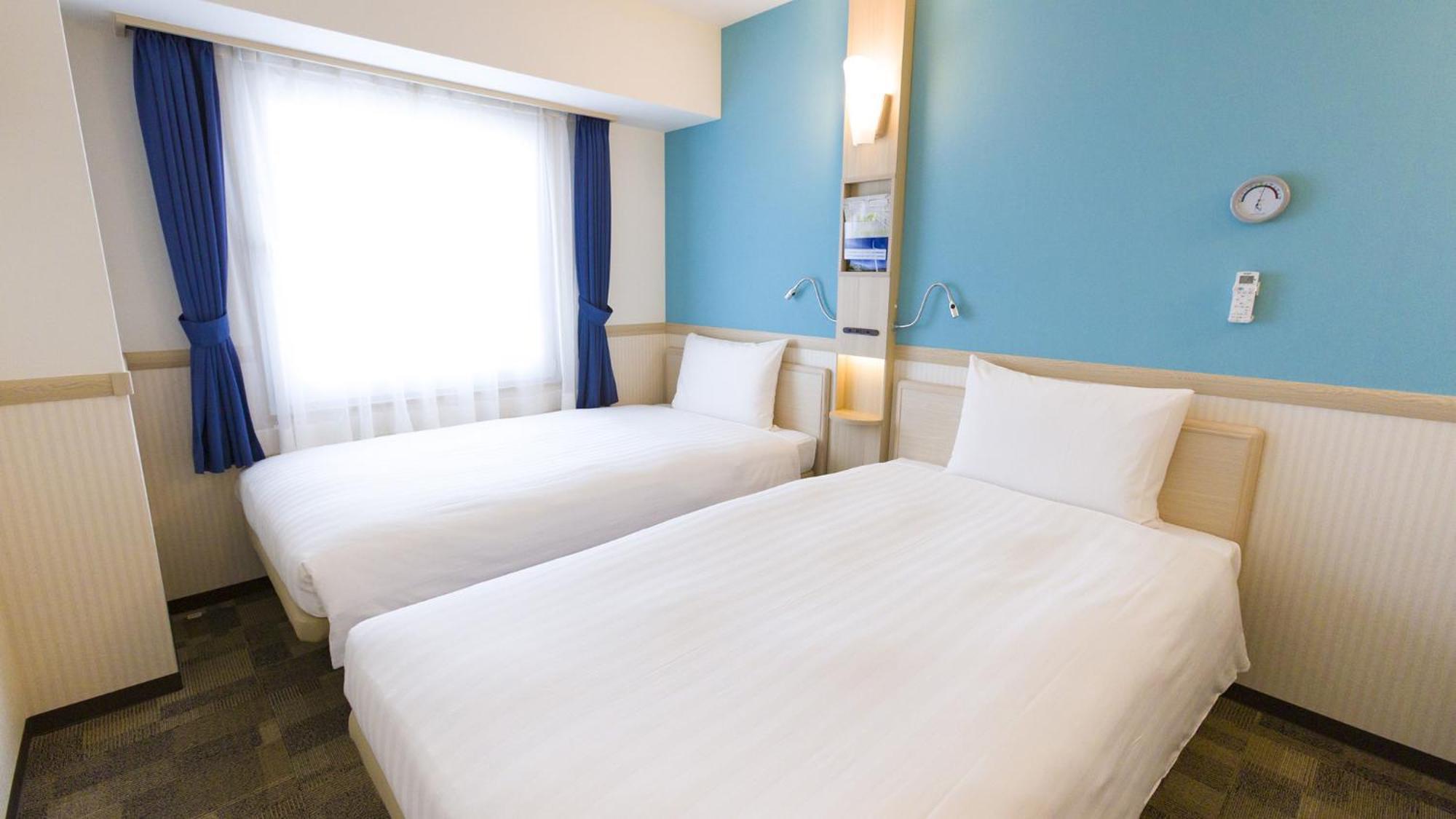 Toyoko Inn Odawara Eki Higashi Guchi Zimmer foto