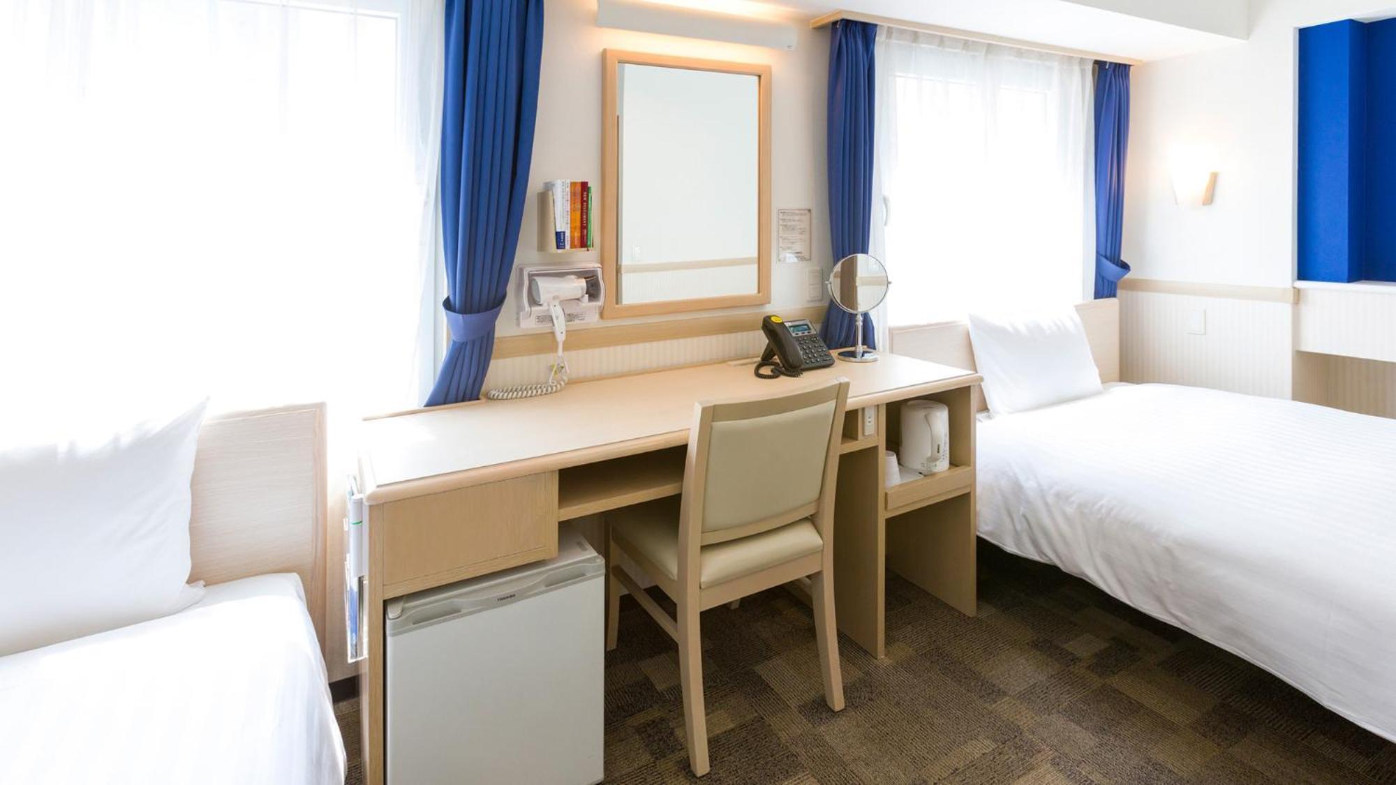 Toyoko Inn Odawara Eki Higashi Guchi Zimmer foto