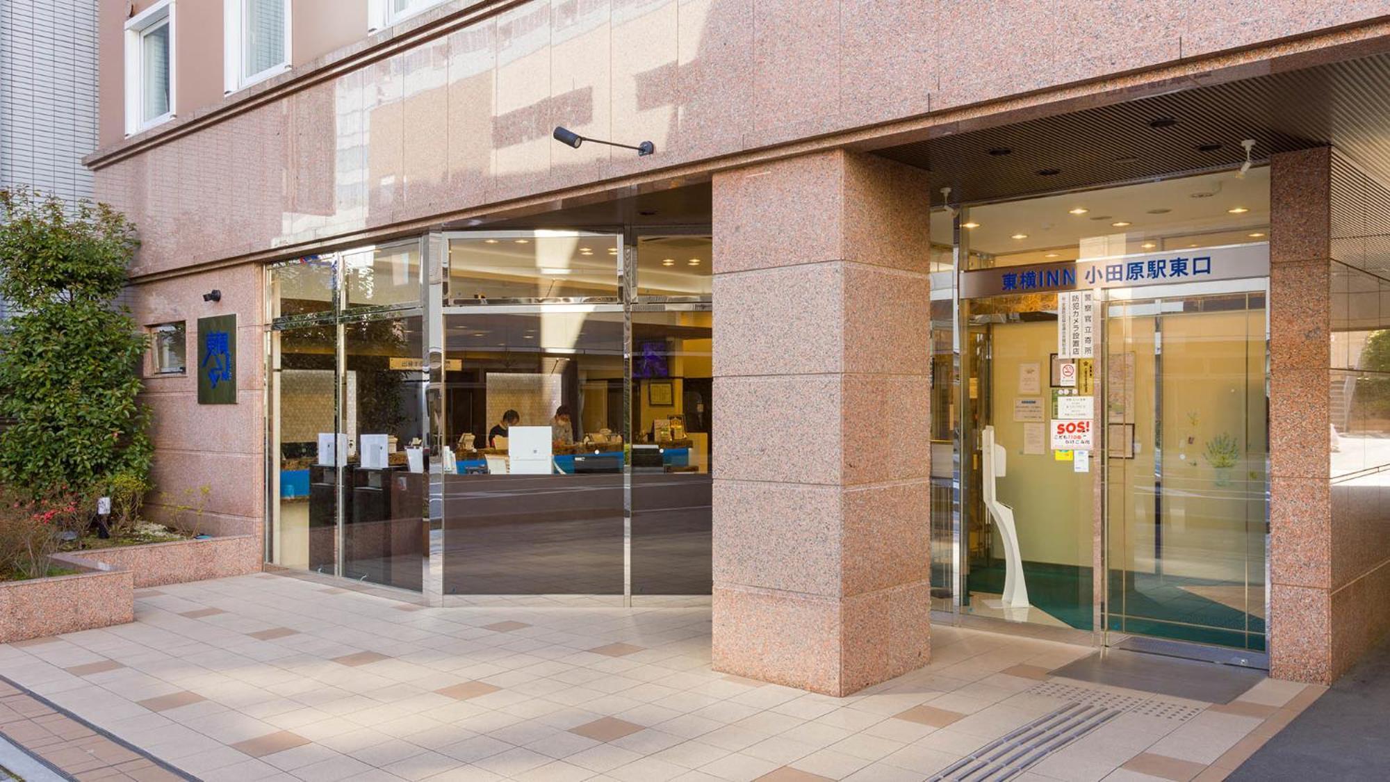 Toyoko Inn Odawara Eki Higashi Guchi Exterior foto